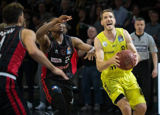 更多地专注 更多地专注