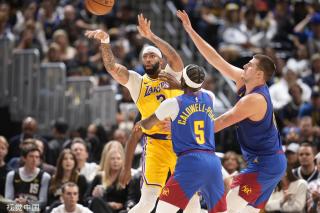 球崭露锋芒 球崭露锋芒